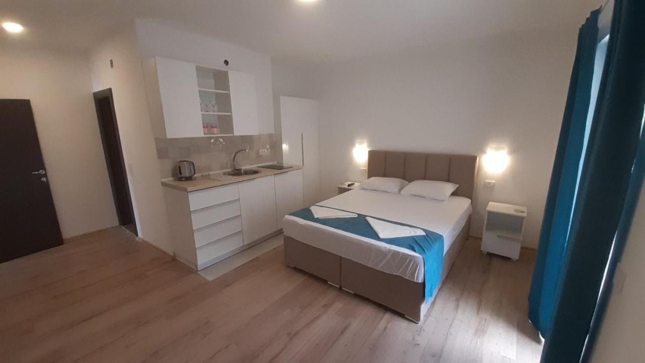 Guest House Mia Bečići Esterno foto